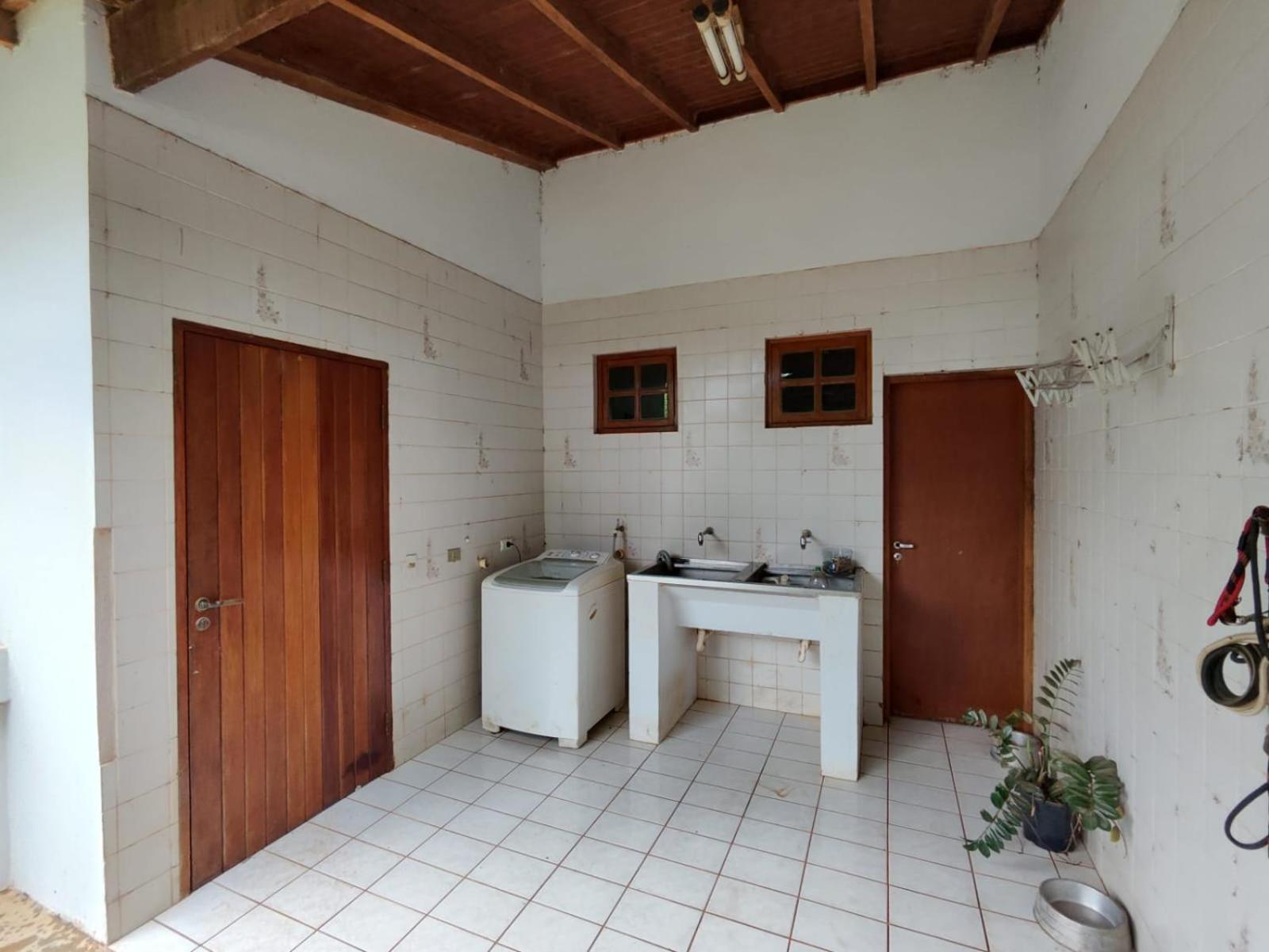 Chacara 5 E Piscina Em